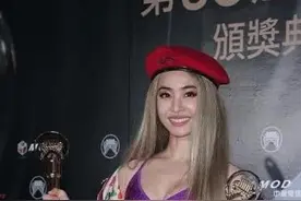 蔡依林这身材还敢挑战连体装，不仅不丑还挺时髦，也就她有这胆量图片