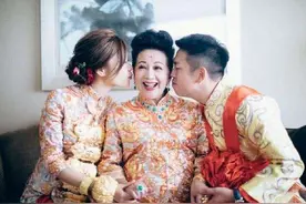 身家千亿老戏骨：拒绝前夫求复合，与小17岁男友恩爱十余年图片