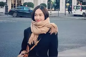 为何你戴围巾有股浓浓的大妈感？跟着博主这样戴，秒变时髦精图片