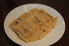 色泽金黄、味鲜醇厚的锅塌蒲菜原来是这样做的图片