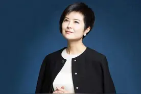 原央视主持人张泉灵变味了，写作课广告骚扰无处不在，被网友吐槽图片