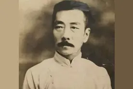鲁迅:横眉冷对千夫指，俯首甘为孺子牛图片