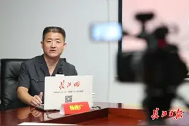 新洲区法院院长现场解答执行难问题，欠五万元可拍卖百万元房产抵债图片