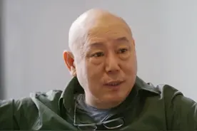 李诚儒的3段情史：54岁恋上小28岁女演员图片