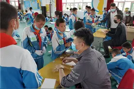 “科技馆活动进校园”走进西宁育才学校图片