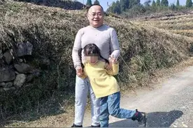 少年神童38岁病逝，坎坷的一生让妈妈痛苦：是我害了他图片