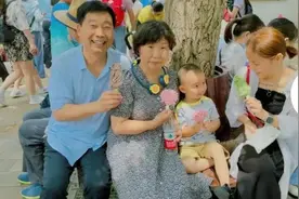 姚策堂姐、堂嫂为何要删杜母去北京的视频？看一张对比照就明白了图片