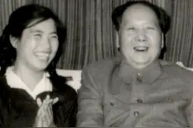 姚淑贤联合警卫唱双簧，被毛主席识破，主席笑称：你现在被孤立了图片