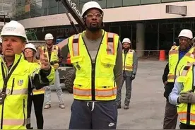 NBA第一键盘侠？杜兰特每天平均发六条推特，比生涯总得分都多图片