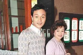 张国荣（原名张发宗）图片