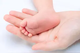 陪伴孩子的时光不过短短几年，请做一位无可替代的妈妈吧图片
