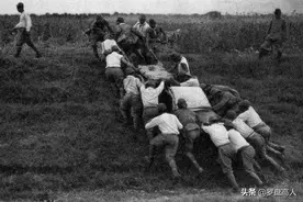 1937年日寇随军记者拍摄在华北平汉线附近作战的鬼子行径图片