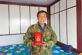 李东魁：大漠深处护林员图片
