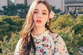 俄罗斯小仙女有多撩人？21岁美得不可方物，天使长相身材迷人图片