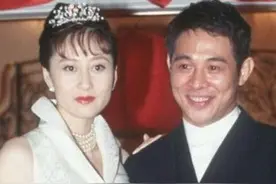 大学生采访李连杰：为何抛弃前妻，娶利智？他的回答让全场沉默图片