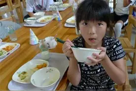 看看中国幼儿园伙食，再看看日韩两国的：没有对比就没有伤害图片