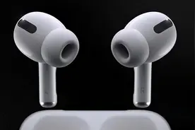 再等一年更香？明年买iPhone或送AirPods，这是为何图片