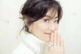 港女的自律体现在脸上：五六十岁的女明星，个个都是“天山童姥”图片