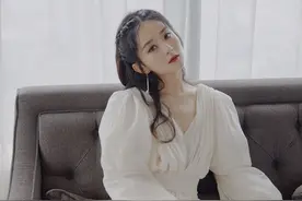 赵丽颖被批吃饭扒拉菜没教养，张亮发声：菜小容器深，女士很优雅图片