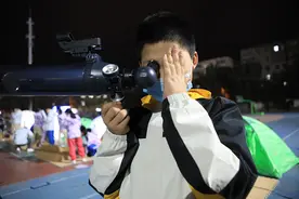 兵团第二中学：中秋月圆夜 过出科技范图片