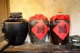 酒和醋一块治猪病，猪瘟时期抗生素都太弱了图片