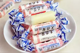 “经久不衰”的5种零食，到现在仍然畅销，好多人从小吃到大图片