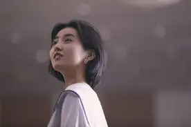 捧杀的“魔咒”，要在张子枫的身上应验了吗图片