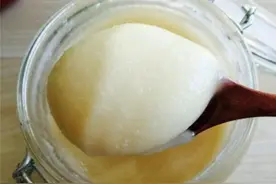 蜂蜜结晶是什么样的？蜂蜜不结晶是假蜂蜜么？图片