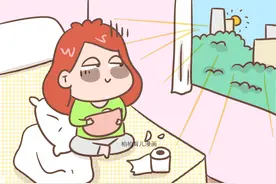 给宝宝喂奶时，宝妈还可以干啥？看看过来人的做法，长见识了图片