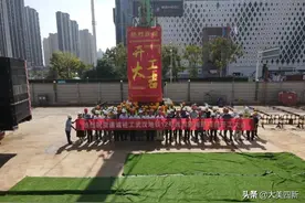 重磅！武汉地铁12号线四新南路站地下连续墙工程顺利开工图片