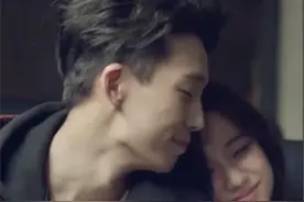权志龙Jennie恋爱一年，女生靠什么才能吸引到优秀男生呢？图片