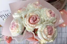 什么花不凋谢呢？永开不败的毛线花束编织图片