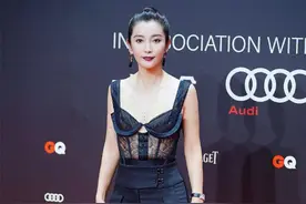 李冰冰真大胆！穿件“蕾丝内衣”就出门，还好下半身及时“刹车”图片