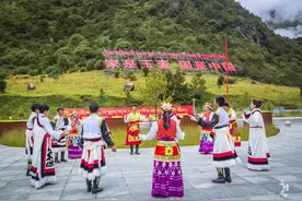 西藏山南有我国人口最少的乡，景色绝美，充满了神秘和传奇图片