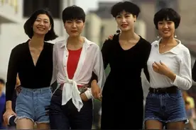 时尚就是一个轮回！看90年代街头潮人们的穿搭，也太时髦了吧图片