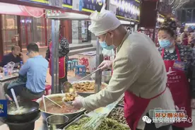 “打卡”延安二道街 尽享陕北特色美食图片