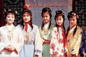 87《红楼梦》她容貌俊美，高贵冷艳像公主，演了端茶倒水的丫鬟图片