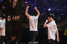 QG指挥问题贯穿生涯，李九评价三个辅助，不是缺操作就是缺意识图片