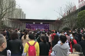 现场火爆！刚刚港闸纯新盘售楼处公开，最新实探图曝光图片