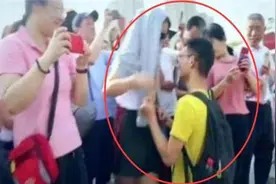 那个高考后跪地谢母，放弃985名校的王恒杰，如今现状如何？图片
