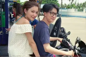 记得让薛之谦人设崩塌的李雨桐吗？交往小鲜肉穿情侣睡衣疑已同居图片