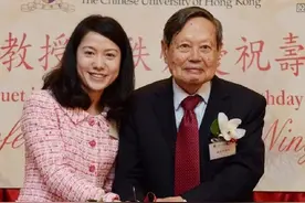 28岁的翁帆嫁给82岁的杨振宁，16年过去了，他们过得如何？图片