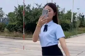 漂亮女保安被打赏十多万的粉丝杀害，为网红经济再敲了一记警钟图片