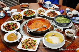 贵州这个神奇的地方藏了20多年的秘密食堂，看着好破，吃完真香…图片