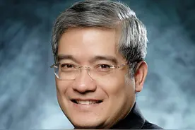 学者郎咸平直言：保险就像传销，全都是骗人的图片