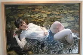 日本画家的“水中少女”有多变态放大十倍后，细节决定成败图片