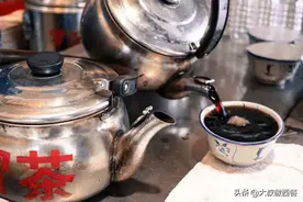 一锅“凉茶”放倒了一家5口，女子或成植物人，只因误食了这种花图片