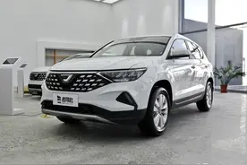 油耗不过7L，价格惊喜的合资SUV，增压+自动挡，实拍捷达VS5图片