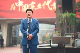 新疆沙湾第一富豪：清华大学毕业，打造中国集成电路龙头企业图片