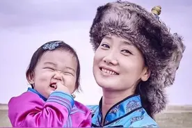 凤凰传奇玲花，不仅自己美丽出色，女儿也美得像童话里的小公主图片